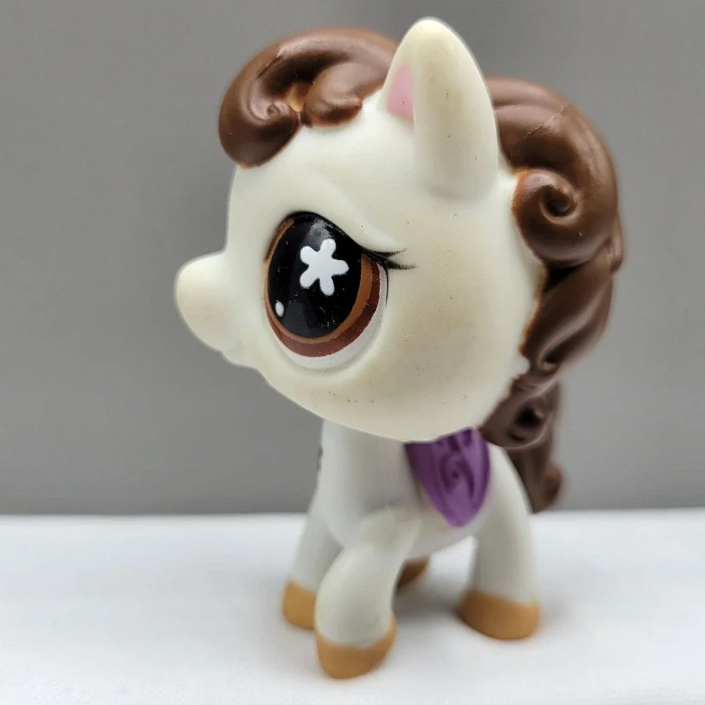 Littlest Pet Shop LPS #578 White Horse Pony Hasbro Figure Toy Purple Saddle